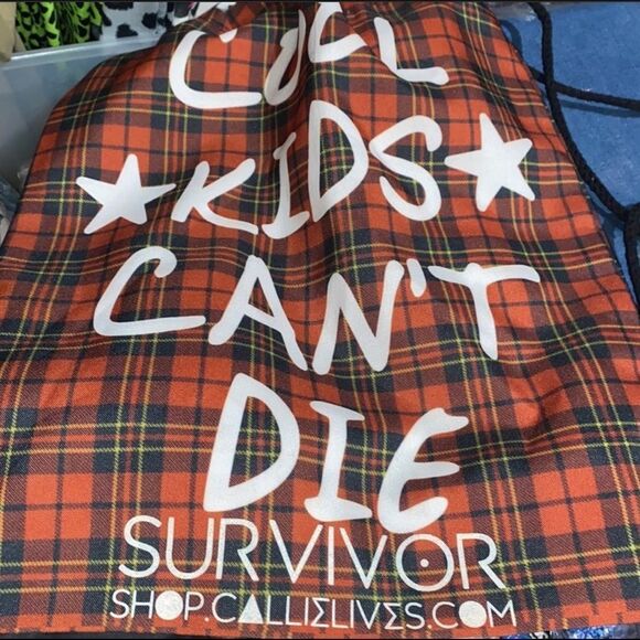 Callie Lives Cool Kids Can’t Die Drawstring Bag - Picture 3 of 3